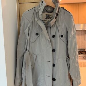 Burberry Trench Coat with warm insert and removable hat with fur Size S